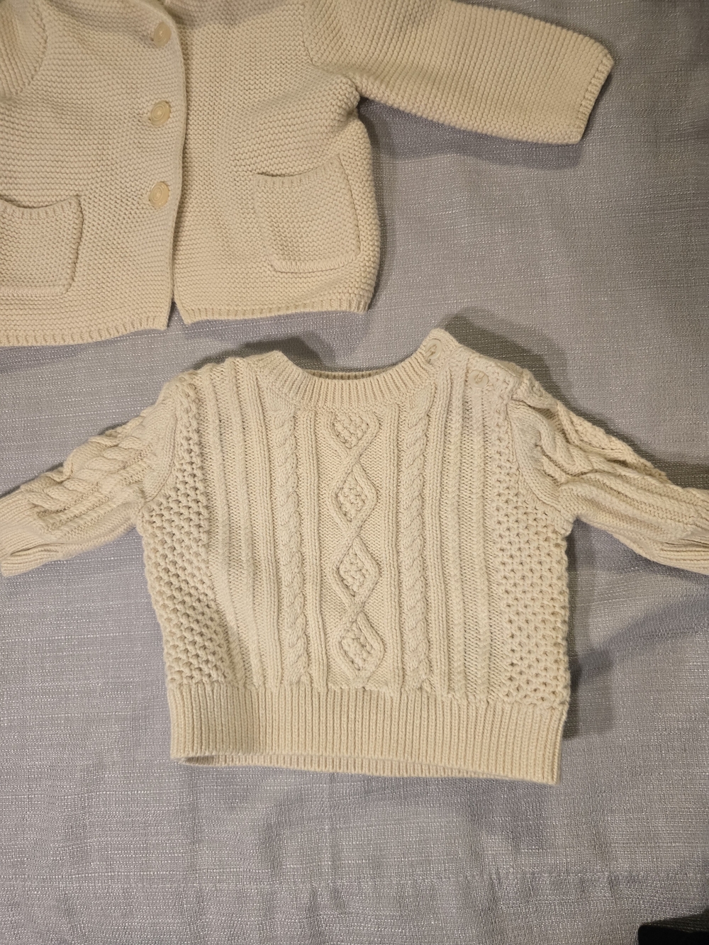 Baby Gap Knit Sweater Bundle 2 Piece Hooded Cardigan Cable Knit Cream 0-6 Months - Picture 2 of 5